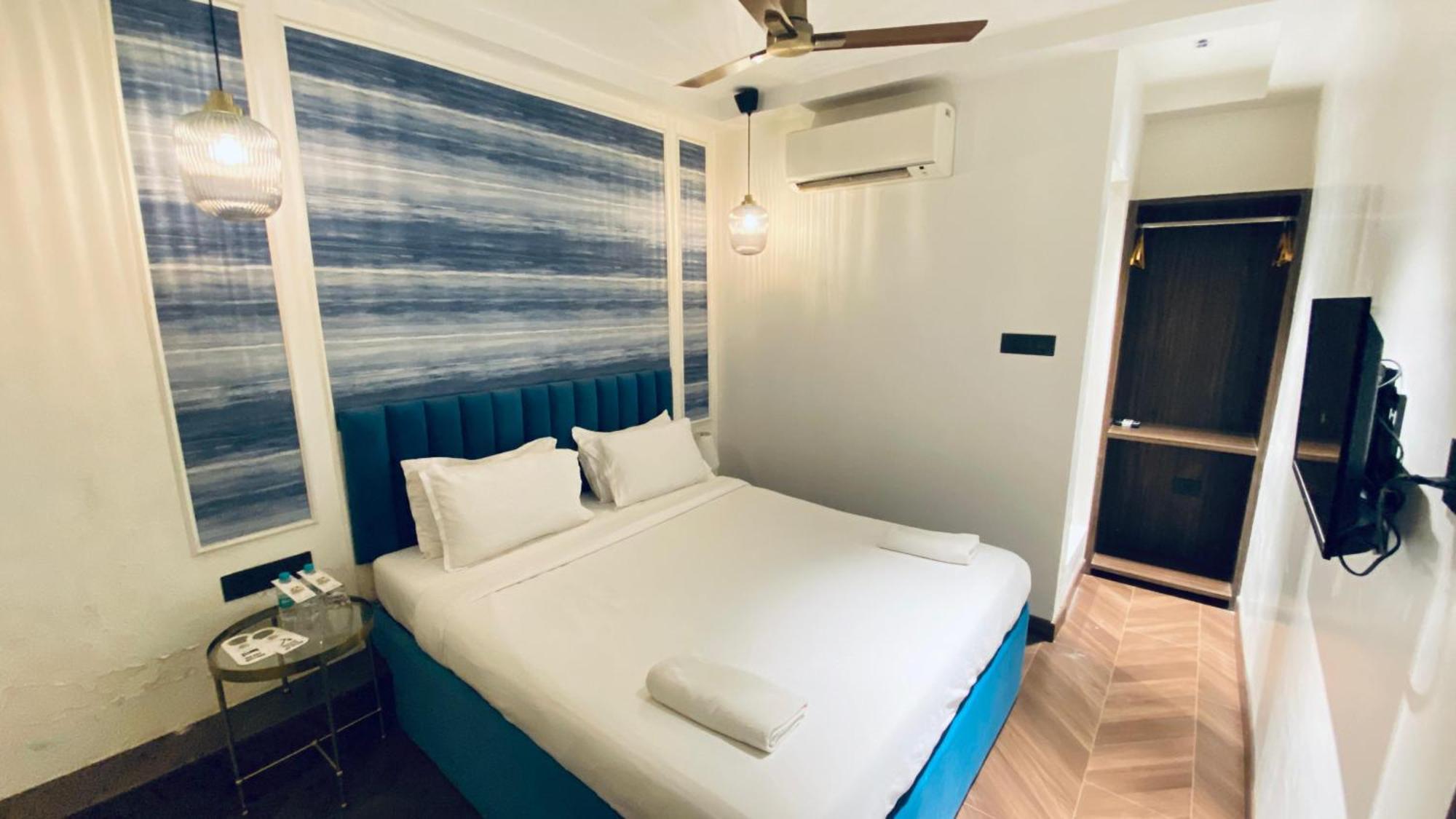 Palm Breeze Hotel - Colaba Bombaj Zewnętrze zdjęcie