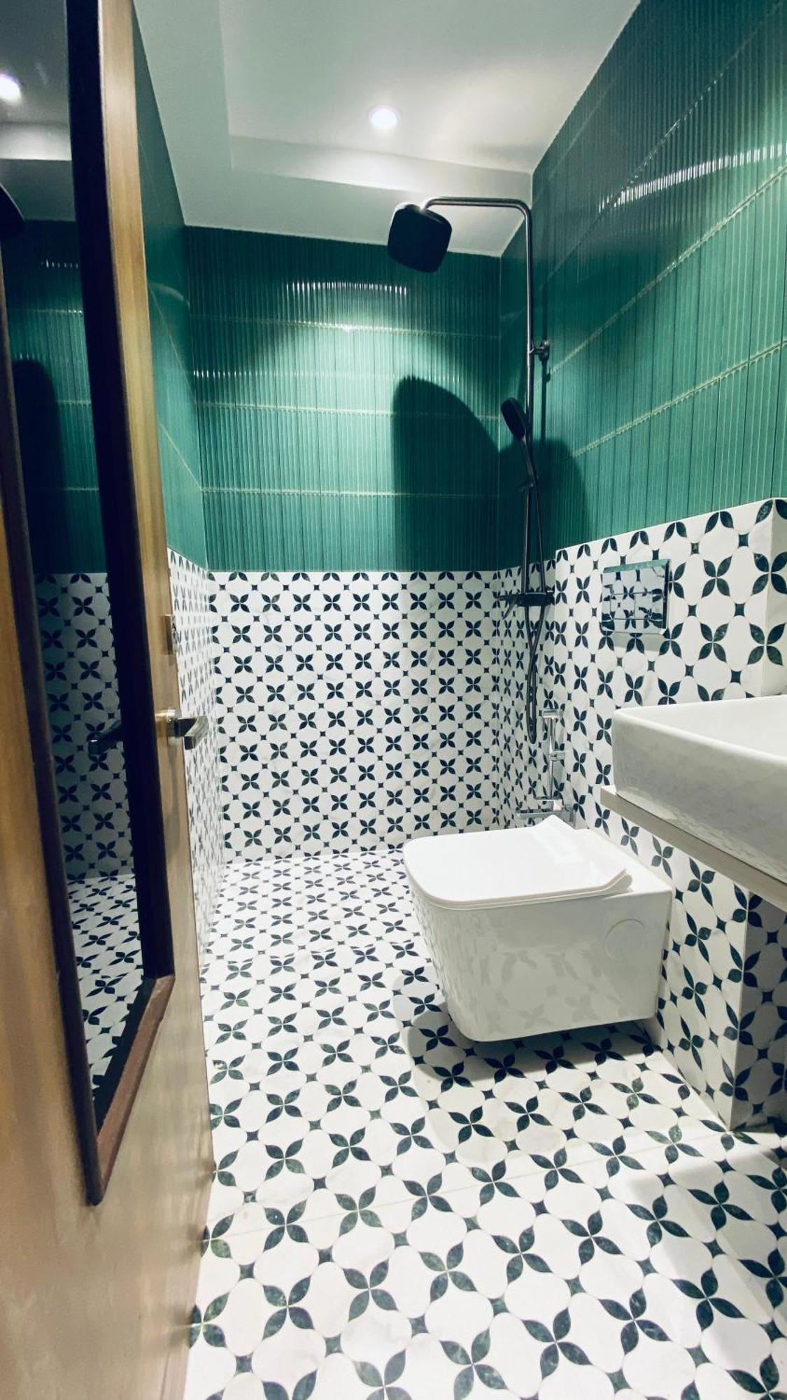 Palm Breeze Hotel - Colaba Bombaj Zewnętrze zdjęcie