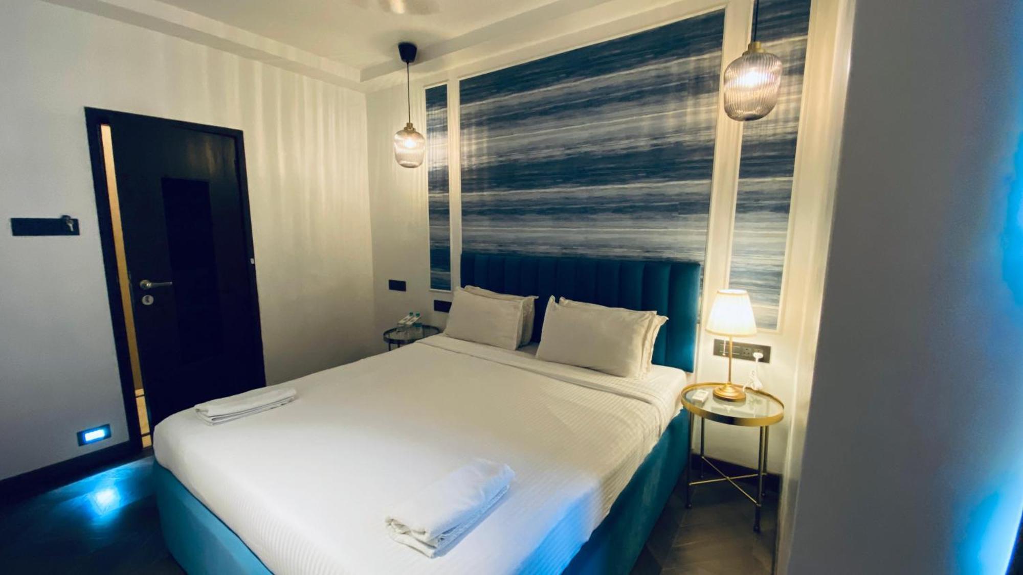 Palm Breeze Hotel - Colaba Bombaj Zewnętrze zdjęcie